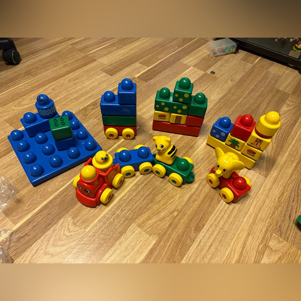 Vintage Lego Duplo blocks variety of sizes & colors stack build
